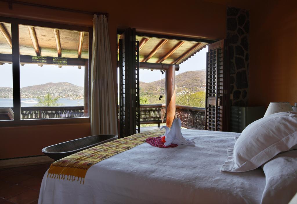 Hotel Casa Don Francisco Ixtapa  Buitenkant foto