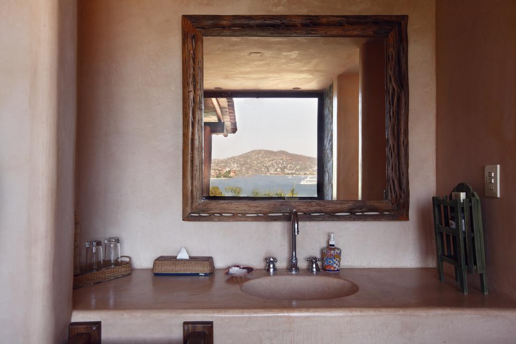 Hotel Casa Don Francisco Ixtapa  Buitenkant foto