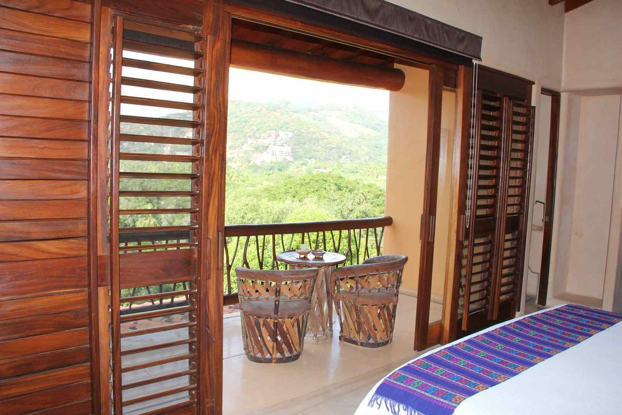 Hotel Casa Don Francisco Ixtapa  Buitenkant foto