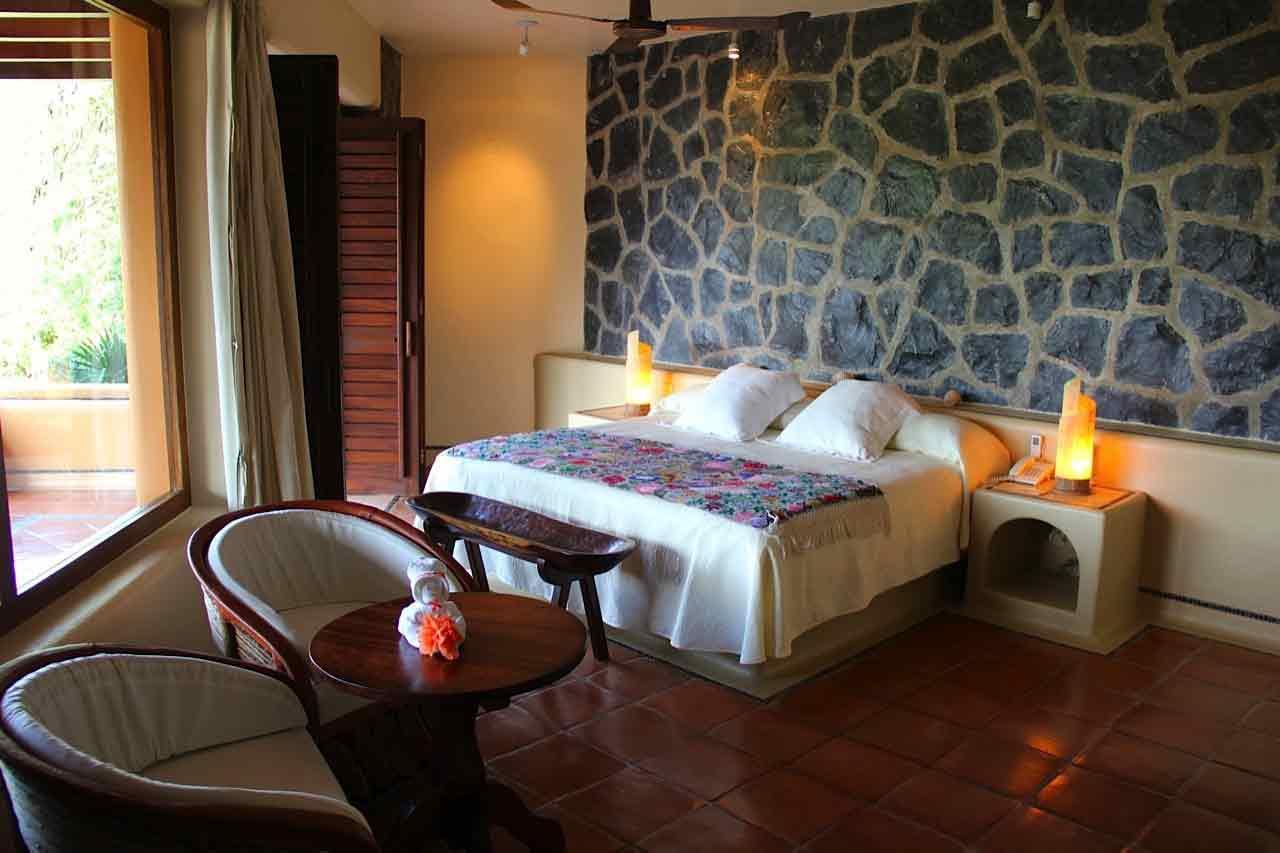 Hotel Casa Don Francisco Ixtapa  Buitenkant foto
